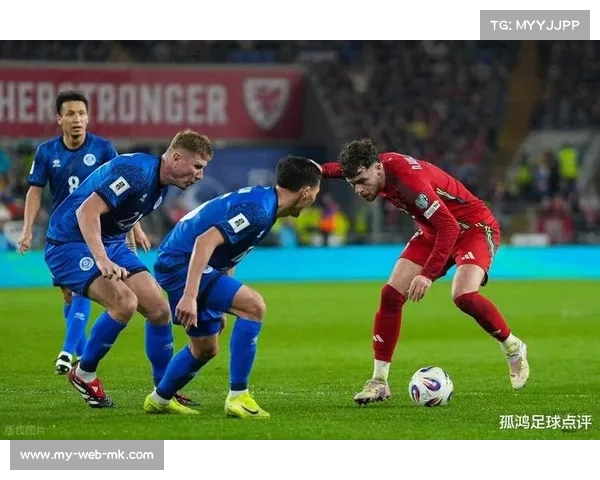 世界杯预选赛比利时多库突破过人后射门
